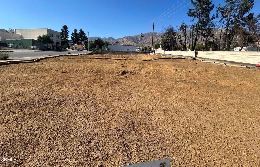 2490 Lake Avenue, Altadena, CA 91001