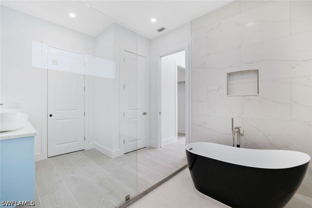 1248 Trail Terrace DR, Naples, FL 34103