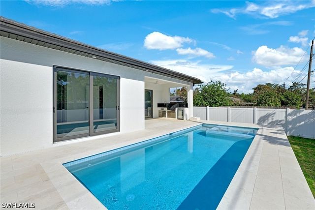 1248 Trail Terrace DR, Naples, FL 34103