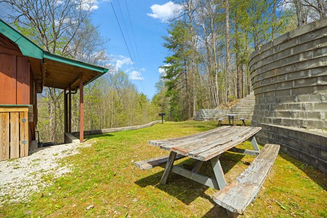 1578 Village Drive, Campton, KY 41301