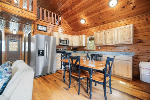 1578 Village Drive, Campton, KY 41301