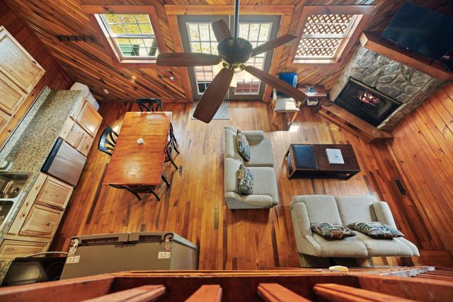 1578 Village Drive, Campton, KY 41301