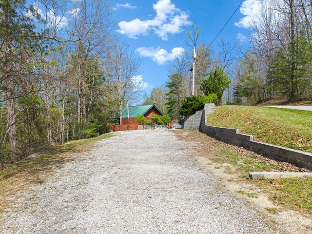 1578 Village Drive, Campton, KY 41301
