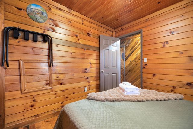 1578 Village Drive, Campton, KY 41301