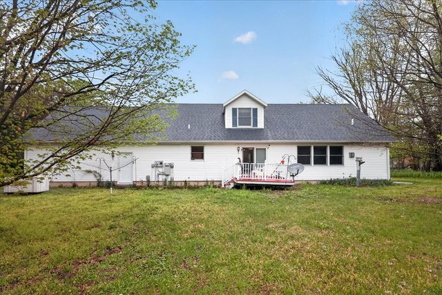 29847 Middle Crossing Road, Dowagiac, MI 49047
