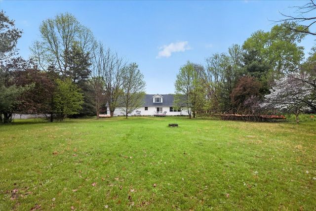 29847 Middle Crossing Road, Dowagiac, MI 49047