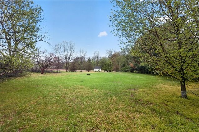 29847 Middle Crossing Road, Dowagiac, MI 49047