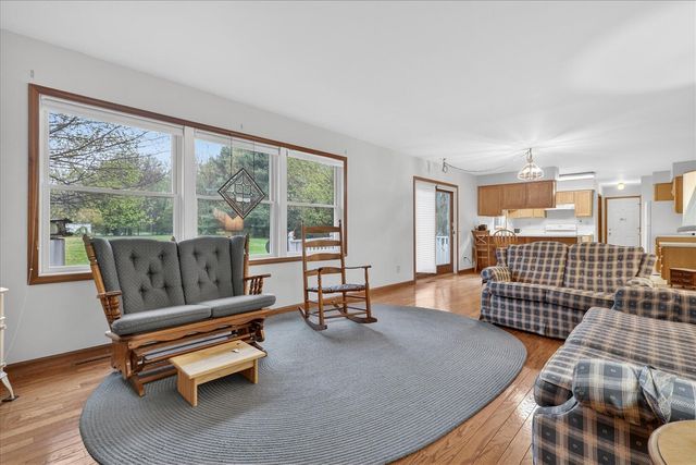 29847 Middle Crossing Road, Dowagiac, MI 49047