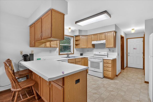 29847 Middle Crossing Road, Dowagiac, MI 49047
