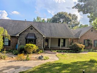 911 STEPHEN DRIVE, Clarksville, TN 37043