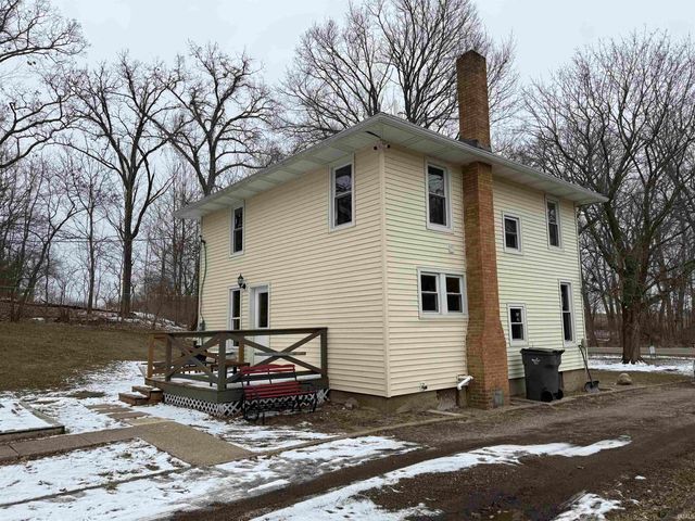 5860 N 600 E, Howe, IN 46746