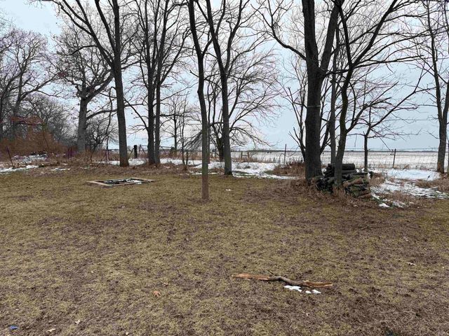 5860 N 600 E, Howe, IN 46746