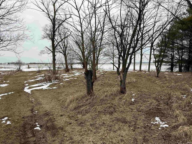 5860 N 600 E, Howe, IN 46746