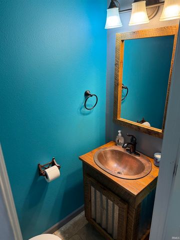 5860 N 600 E, Howe, IN 46746