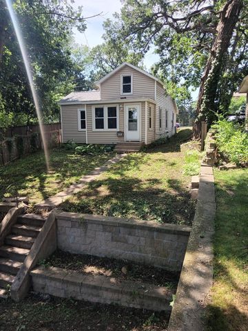 204 3rd Street E, Hastings, MN 55033