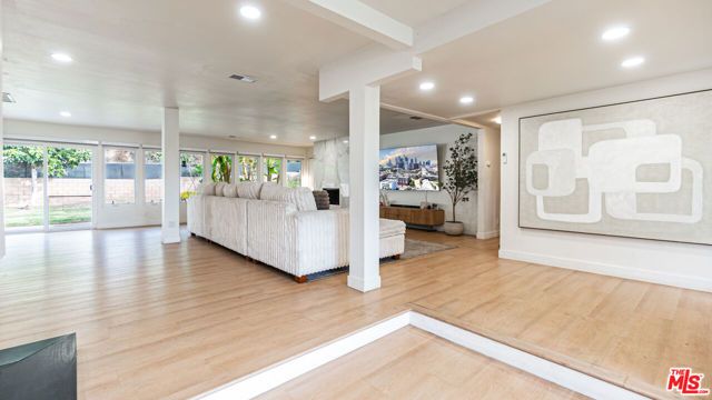 425 Fern Dell Place, Glendora, CA 91741