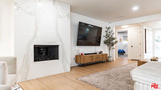 425 Fern Dell Place, Glendora, CA 91741