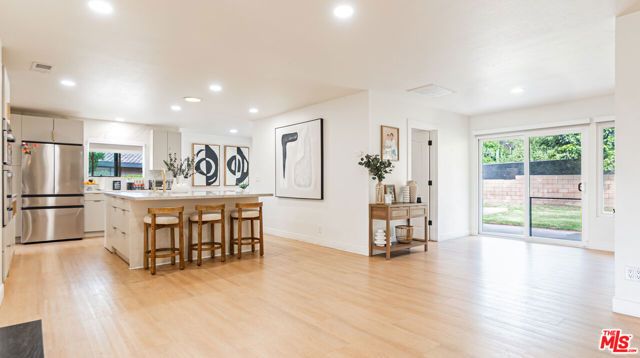 425 Fern Dell Place, Glendora, CA 91741