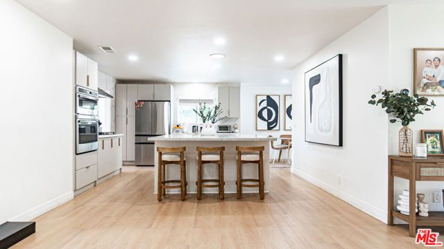 425 Fern Dell Place, Glendora, CA 91741