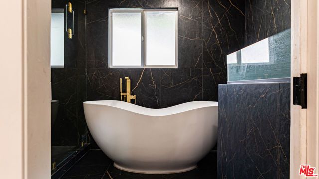 425 Fern Dell Place, Glendora, CA 91741