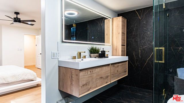 425 Fern Dell Place, Glendora, CA 91741