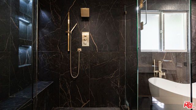 425 Fern Dell Place, Glendora, CA 91741