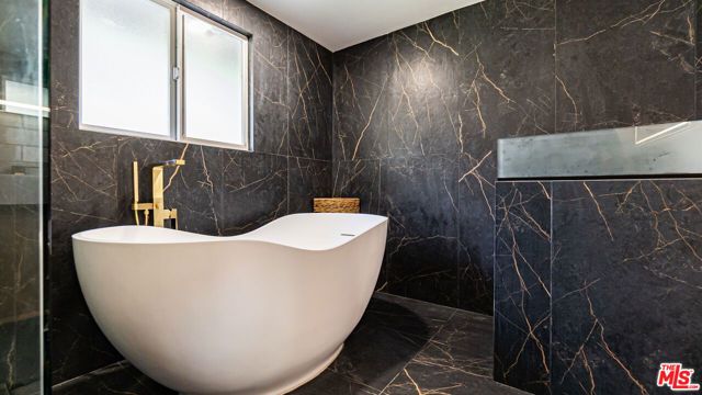 425 Fern Dell Place, Glendora, CA 91741