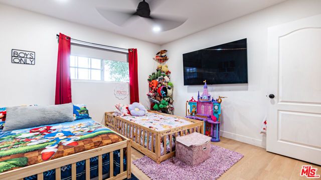 425 Fern Dell Place, Glendora, CA 91741