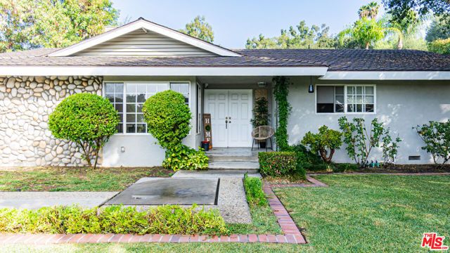 425 Fern Dell Place, Glendora, CA 91741