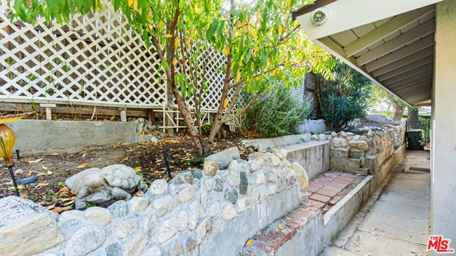 425 Fern Dell Place, Glendora, CA 91741