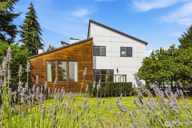 12311 87th Court NE, Kirkland, WA 98034