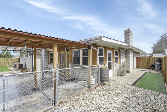 7350 Ames Road, Parma, OH 44129