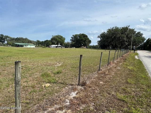807 Campbell Lane, Deleon Springs, FL 32130