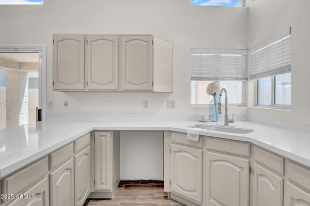 12048 N 40TH Way, Phoenix, AZ 85028