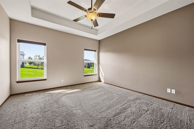 2050 Hillside Drive, Ely, IA 52227