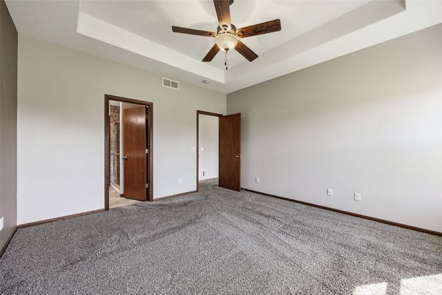 2050 Hillside Drive, Ely, IA 52227