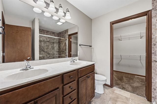 2050 Hillside Drive, Ely, IA 52227