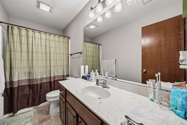 2050 Hillside Drive, Ely, IA 52227
