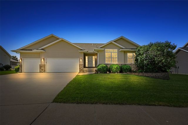 2050 Hillside Drive, Ely, IA 52227