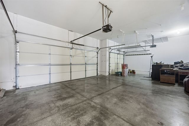 2050 Hillside Drive, Ely, IA 52227