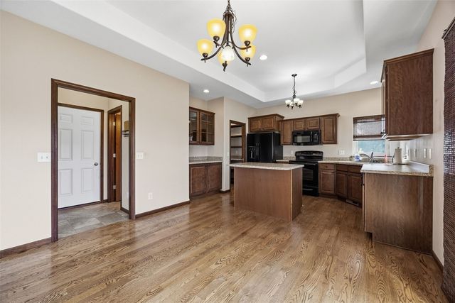 2050 Hillside Drive, Ely, IA 52227