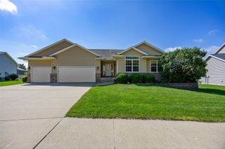 2050 Hillside Drive, Ely, IA 52227
