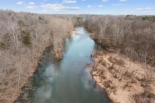 10828 Jayhawk Road, Irondale, MO 63648