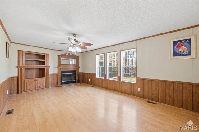 10828 Jayhawk Road, Irondale, MO 63648