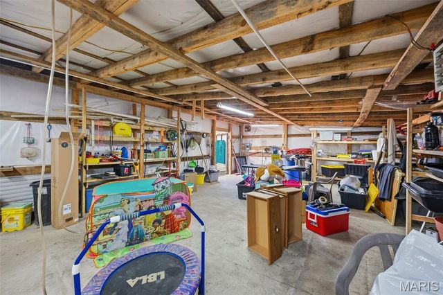 10828 Jayhawk Road, Irondale, MO 63648