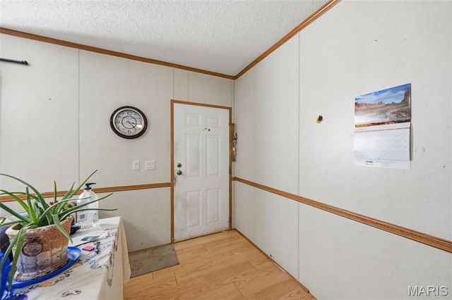 10828 Jayhawk Road, Irondale, MO 63648