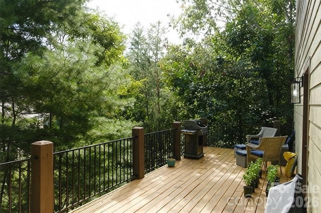 14 Red Maple Drive, Weaverville, NC 28787