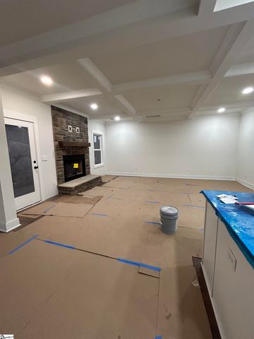 446 N Glassy Mountain Road, Landrum, SC 29356