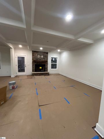 446 N Glassy Mountain Road, Landrum, SC 29356