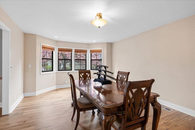 113 Walnut Drive, Rogue River, OR 97537